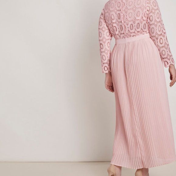 PreLoved- Eloquii Pink Lace and Pleated Dress - Picture 3 of 5